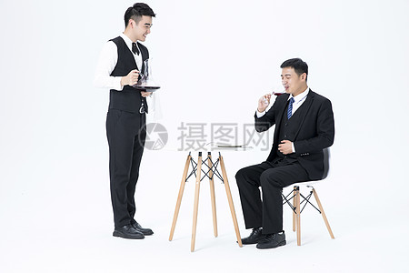 光影與杯盞的邂逅 專業(yè)攝影如何為品酒服務(wù)增色