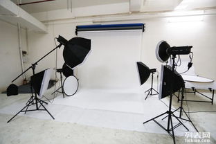 廣州150平專業(yè)影棚出租，50元/小時助力產(chǎn)品人像拍攝
